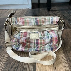 Beautiful Spring Coach purse! Shoulder bag! Classic plaid
